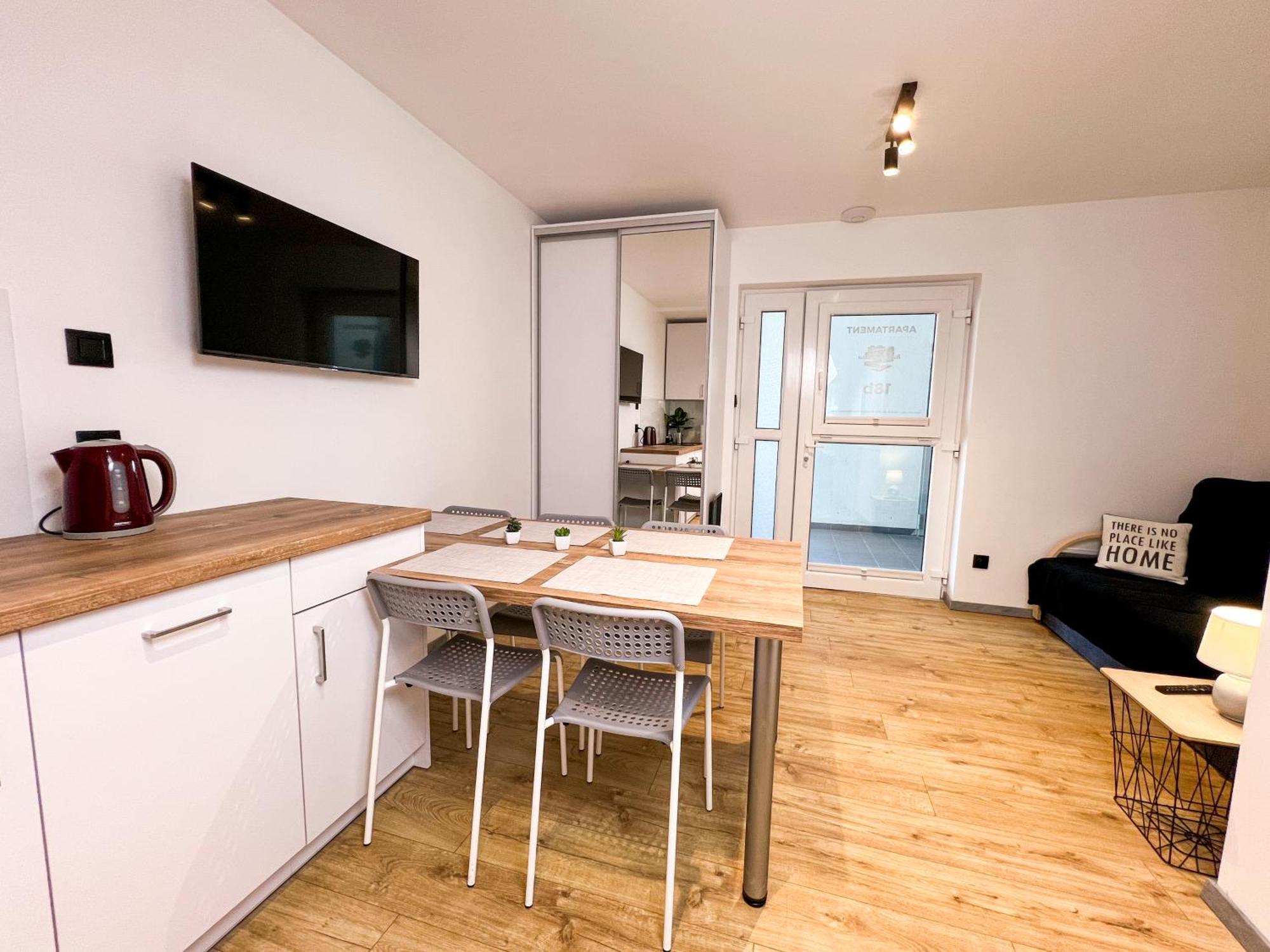 Rajska Plaza Basen Odkryty Brodziki Basen Kryty Plac Zabaw Animacje Apartment *